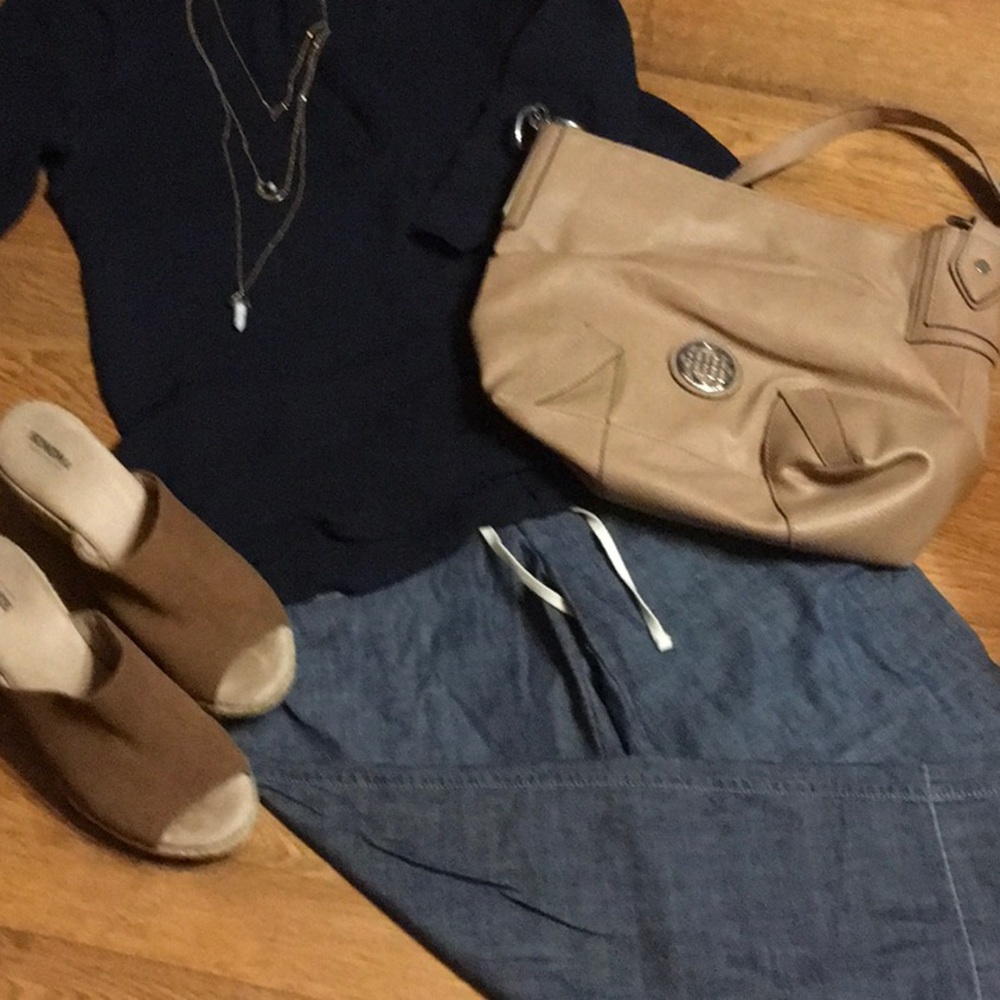 Gap cropped jeans! Wide leg.